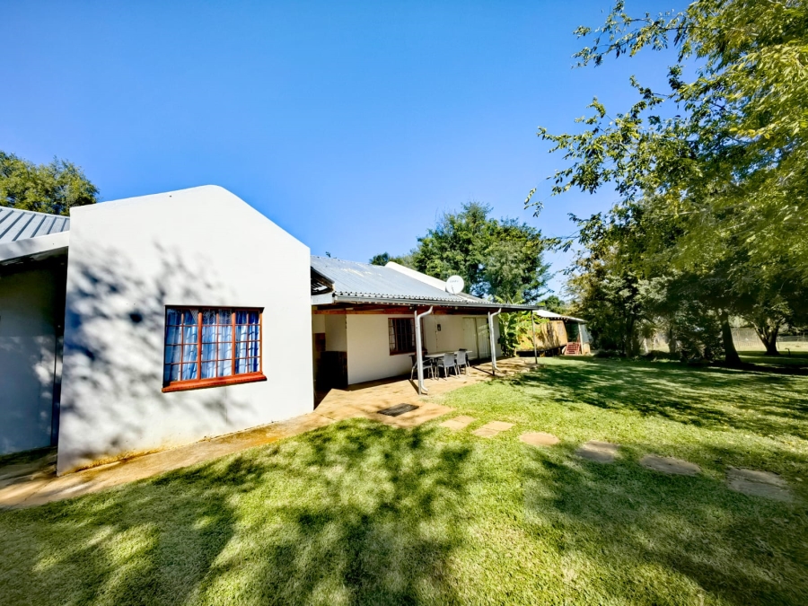 Commercial Property for Sale in Lindleyspoort North West